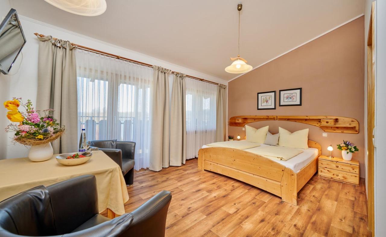 Hotel Restaurant Zum Goldenen Anker Mit Hallenbad & Wellnessbereich Windorf  Esterno foto