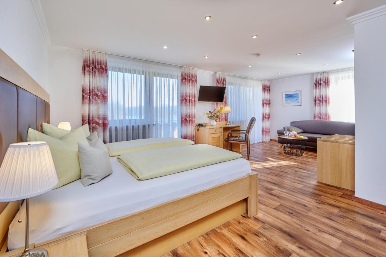 Hotel Restaurant Zum Goldenen Anker Mit Hallenbad & Wellnessbereich Windorf  Esterno foto