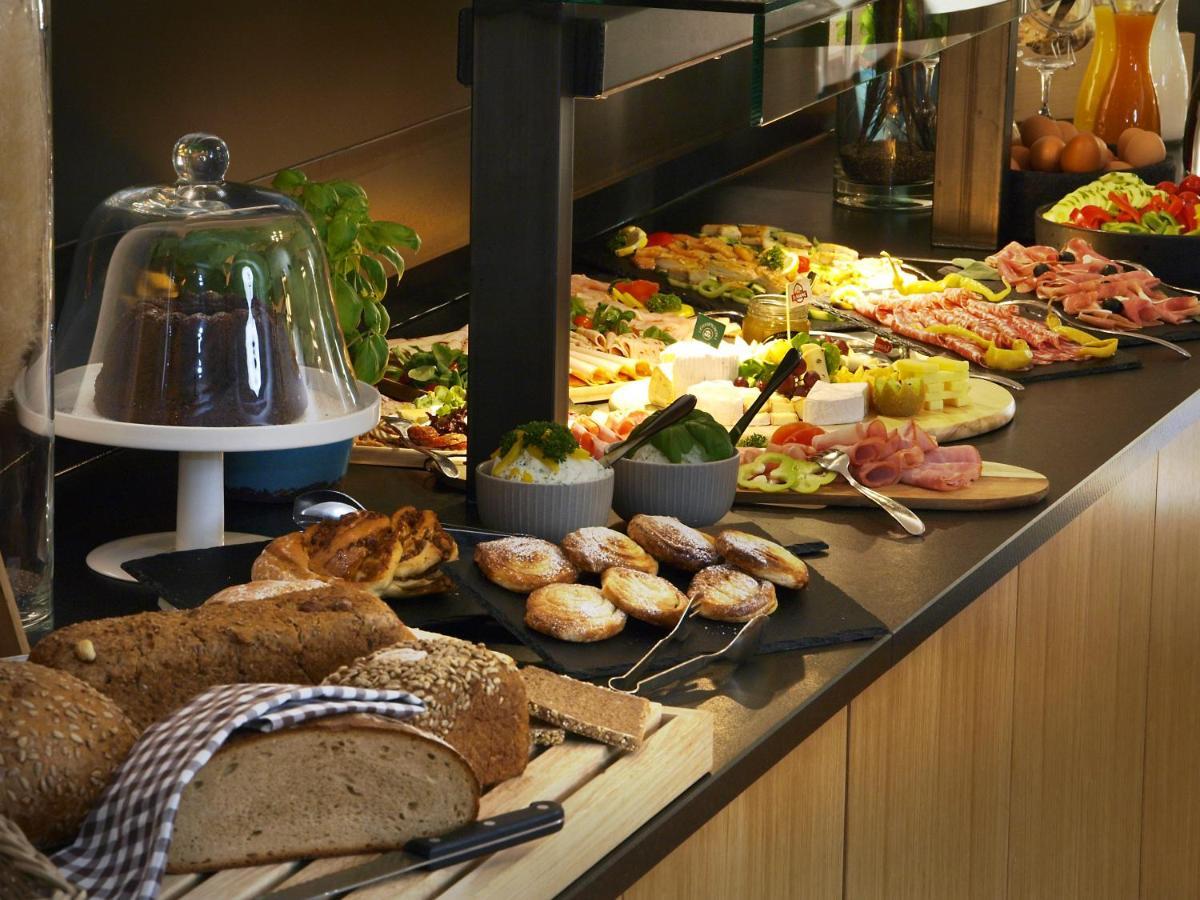 Hotel Restaurant Zum Goldenen Anker Mit Hallenbad & Wellnessbereich Windorf  Esterno foto